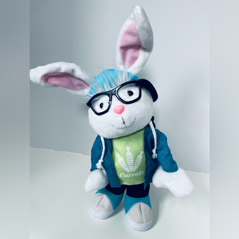 Cottondale Animated Hip Hop Bunny Rabbit Dances Sings Carrot Easter *See Video*